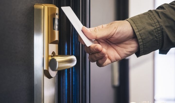 Get Us Commercial locksmith services Markham​